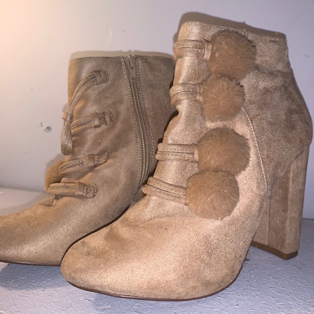 Francesca’s Pom Pom booties